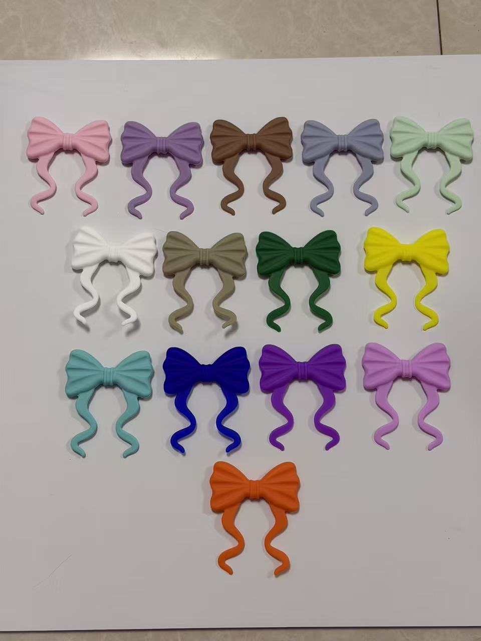 Wholesale Assorted Matte Silicone Curly Ribbon Bow Beadable Charms, DIY Bead Decorative Bow Accessories Matte Silicone Beadable Curly Bow Tumbler Charm