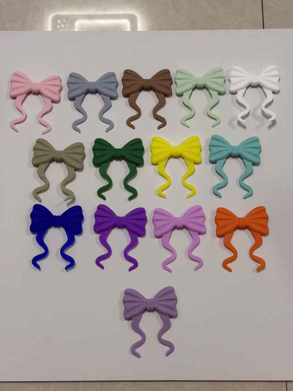 Wholesale Assorted Matte Silicone Curly Ribbon Bow Beadable Charms, DIY Bead Decorative Bow Accessories Matte Silicone Beadable Curly Bow Tumbler Charm