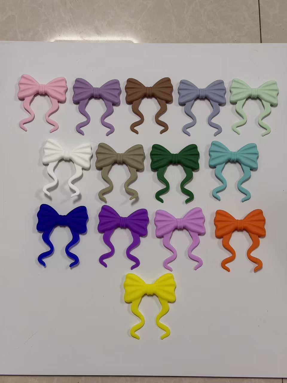 Wholesale Assorted Matte Silicone Curly Ribbon Bow Beadable Charms, DIY Bead Decorative Bow Accessories Matte Silicone Beadable Curly Bow Tumbler Charm