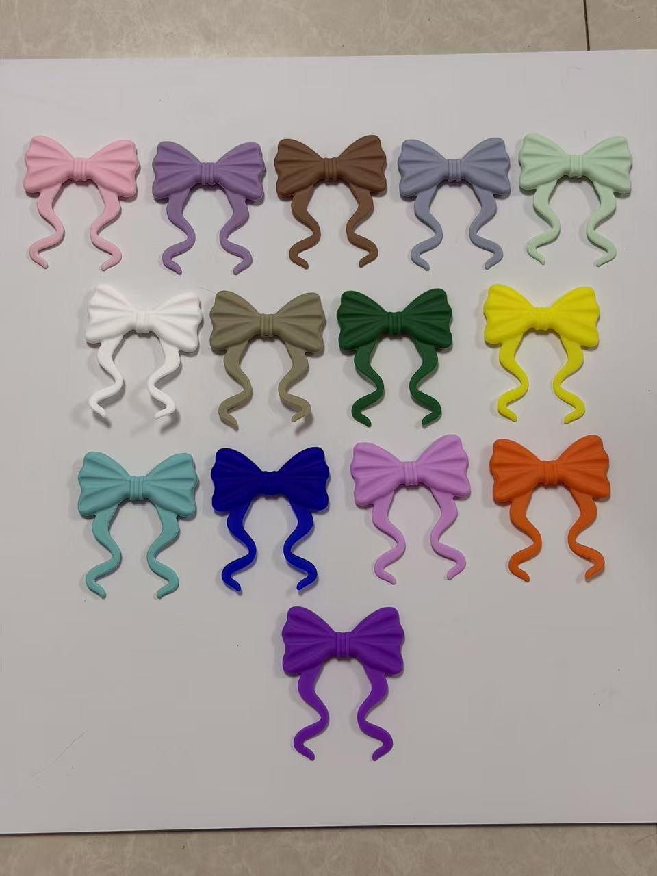 Wholesale Assorted Matte Silicone Curly Ribbon Bow Beadable Charms, DIY Bead Decorative Bow Accessories Matte Silicone Beadable Curly Bow Tumbler Charm